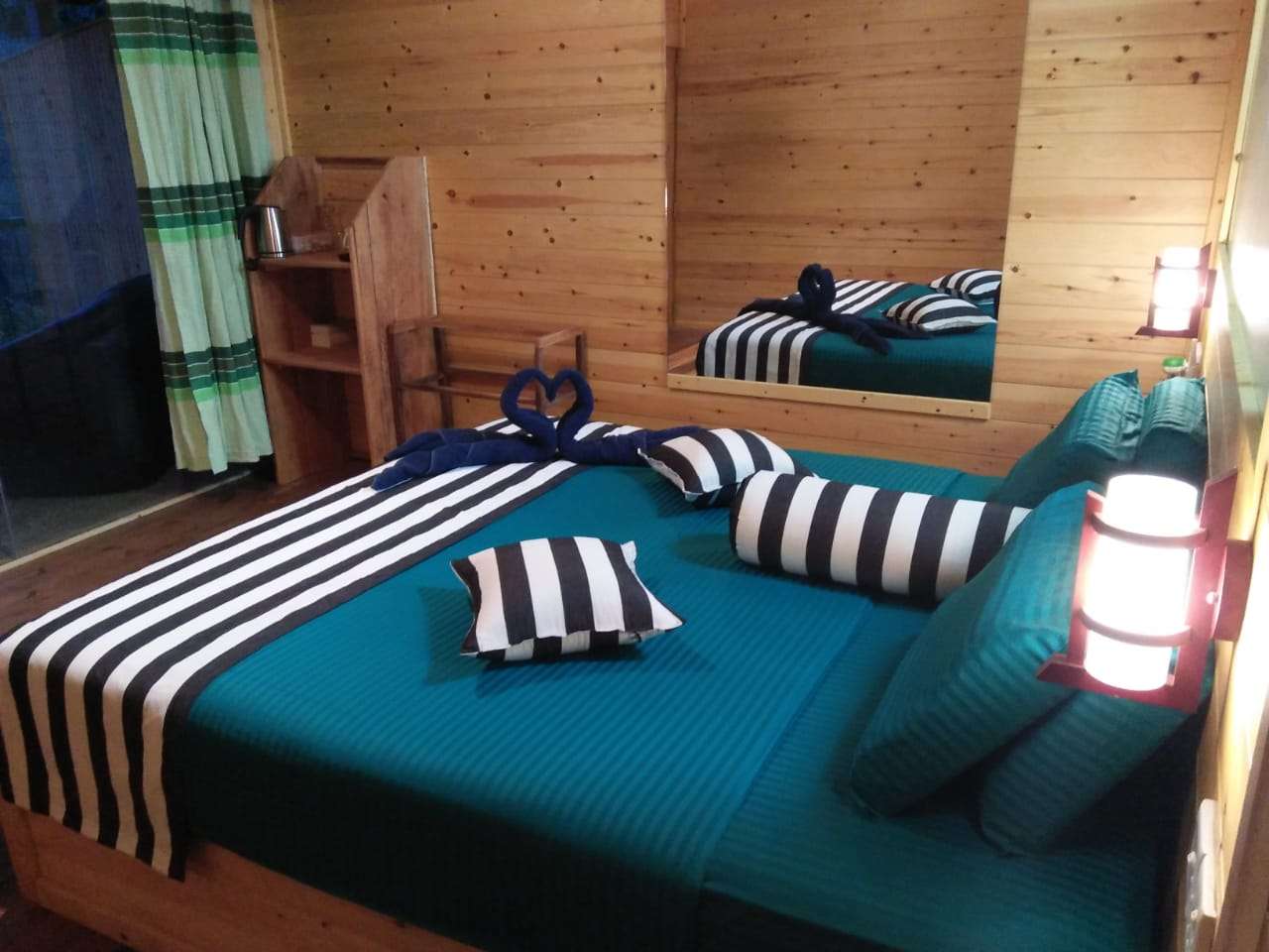 Junior Suit with Mountain view (2 Adults + 1 Child) thumbnail 6