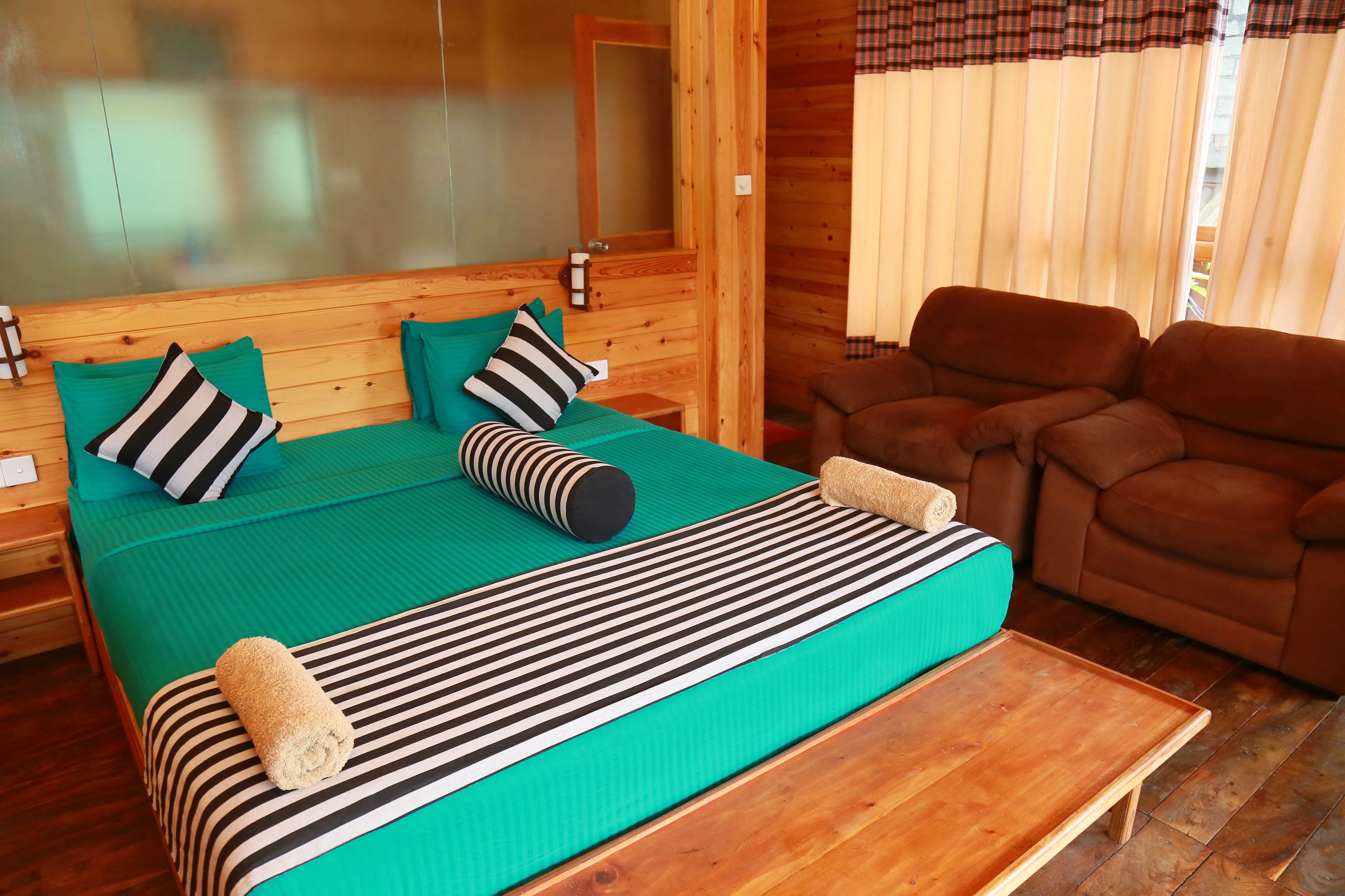Junior Suite With Mountain View Balcony  (2 Adults + 1 Child) thumbnail 12